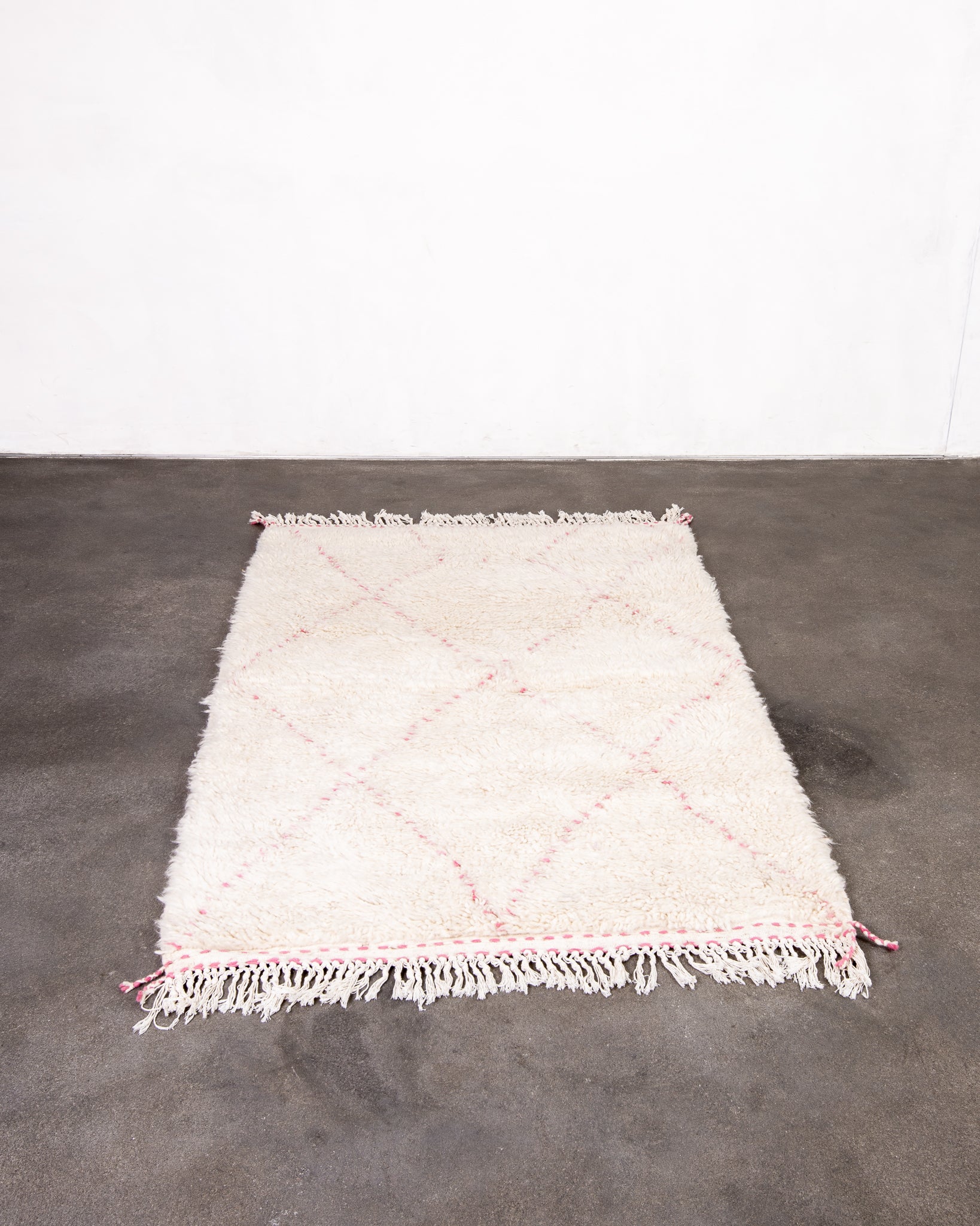 Modern designer handcrafted Berber rug from morocco Beniourain with beautiful colors and patterns